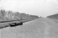 839832 Gezicht op het Amsterdam-Rijnkanaal bij Schalkwijk (gemeente Houten).